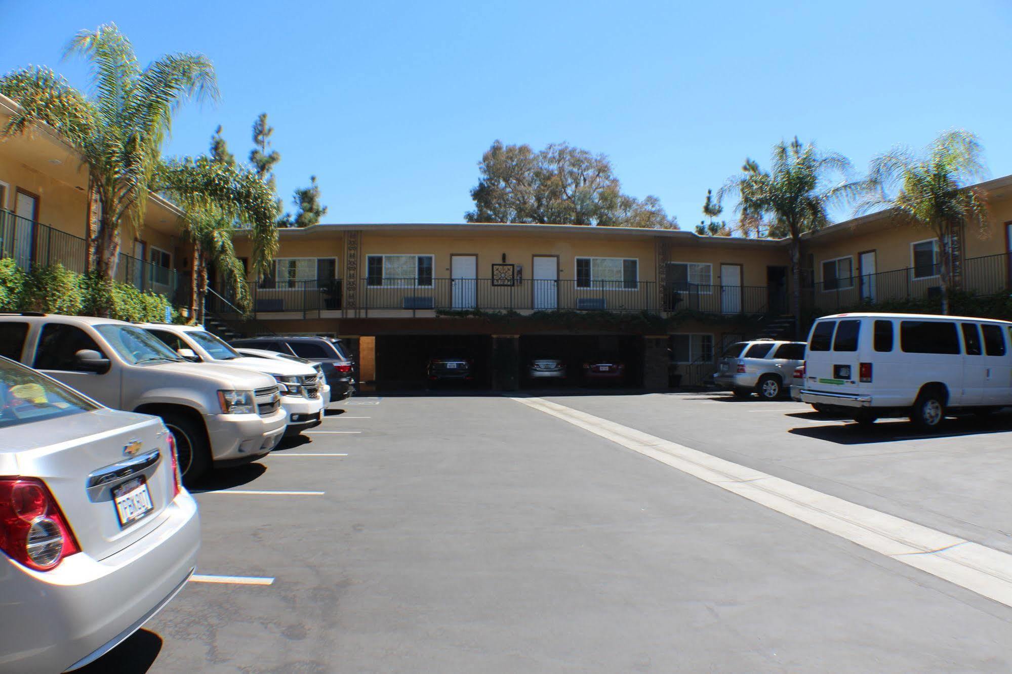 Anaheim Islander Inn And Suites Exterior foto